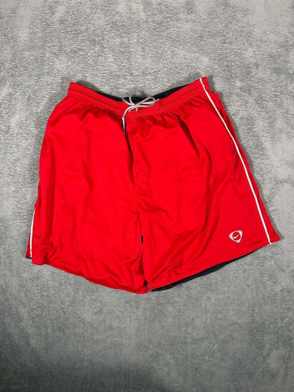Nike Reversible Athletic Shorts Size XL Red Black Mesh